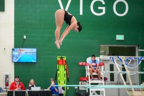 Women's Swimming & Diving